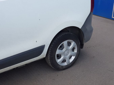 Рис. 9 Наши проекты: Пневмоподвеска на Renault Dokker - пневмобаллоны для задней оси