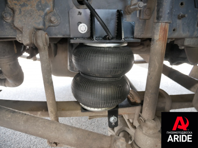 Рис. 5 Наши проекты: Пневмоподвеска на переднюю ось Renault Midlum