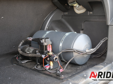 Рис. 4 Наши проекты: Пневмоподвеска на Lada Niva 