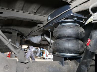 Рис. 3 Наши проекты: Пневмоподвеска задняя ось Фольцваген Крафтер