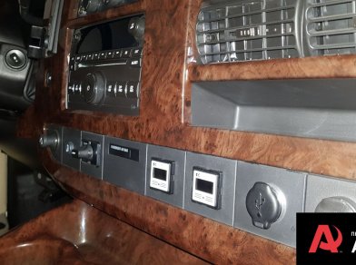 Рис. 3 Наши проекты: Пневмоподвеска на белый Chevrolet Express 1500