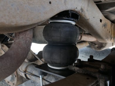 Рис. 4 Наши проекты: Пневмоподвеска на заднюю ось Ford Econoline