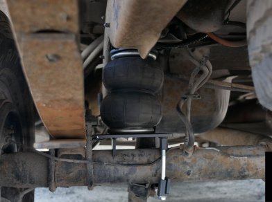 Рис. 6 Наши проекты: Пневмоподвеска на заднюю ось Ford Econoline