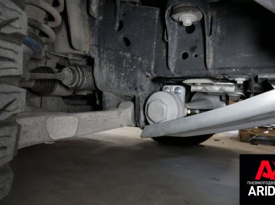 Рис. 8 Наши проекты: Задние пневмоподушки на Форд Раптор Ф150 - установка