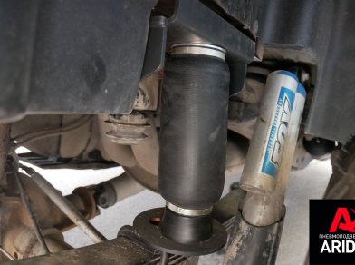 Рис. 4 Наши проекты: Задние пневмоподушки на Форд Раптор Ф150 - установка