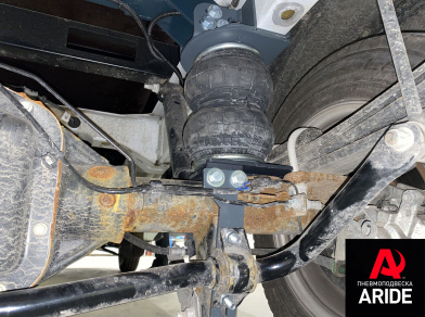 Рис. 7 Наши проекты: Установка вспомогательных пневмоподушек на Ford Transit