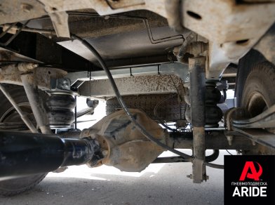 Рис. 6 Наши проекты: Установка пневмоподвески на тентованный Ford Transit