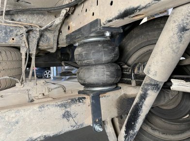 Рис. 3 Наши проекты: Пневмоподвеска на заднюю ось Ford Transit