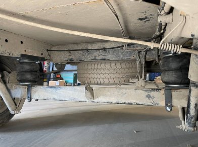 Рис. 2 Наши проекты: Пневмоподвеска на заднюю ось Ford Transit