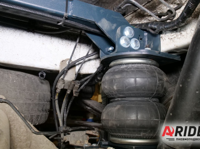 Рис. 4 Наши проекты: Установка пневматической подвески на Ford Transit