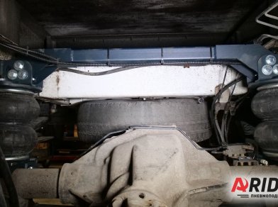 Рис. 2 Наши проекты: Установка пневматической подвески на Ford Transit