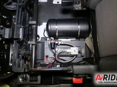 Рис. 5 Наши проекты: Установка пневматической подвески на Ford Transit