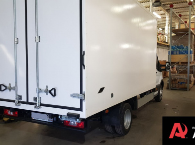 Рис. 2 Наши проекты: Пневмоподвеска на промтоварный фургон Ford Transit