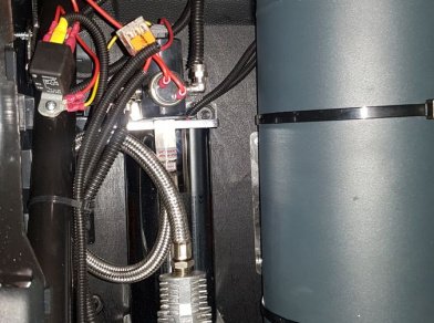 Рис. 13 Наши проекты: Пневмоподвеска на промтоварный фургон Ford Transit