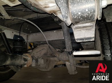 Рис. 7 Наши проекты: Установка пневмоподвески на заднюю ось Ford Transit