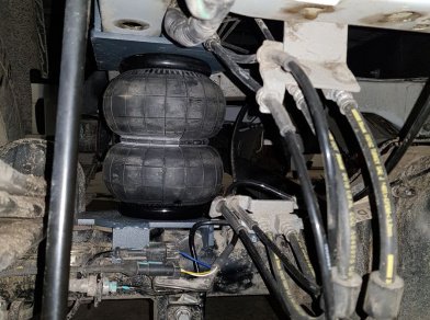 Рис. 5 Наши проекты: Установка пневмоподвески на заднюю ось Ford Transit