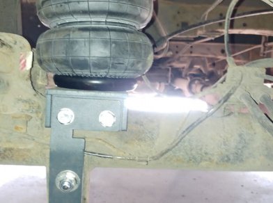 Рис. 2 Наши проекты: Пневмоподвеска на Ford Transit RWD в СТО - Этапы установки