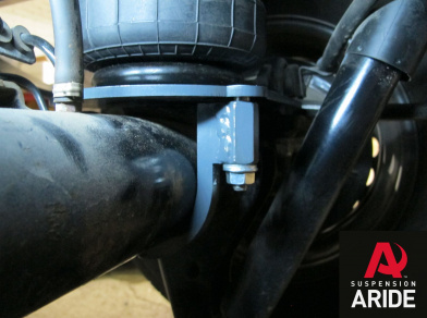 Рис. 4 Наши проекты: Пневмоподвеска на Ford Transit RWD с заменой пневмы - Этапы установки