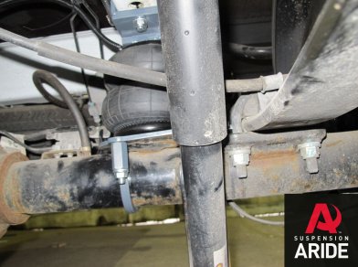 Рис. 7 Наши проекты: Пневмоподвеска на Ford Transit RWD с заменой пневмы - Этапы установки