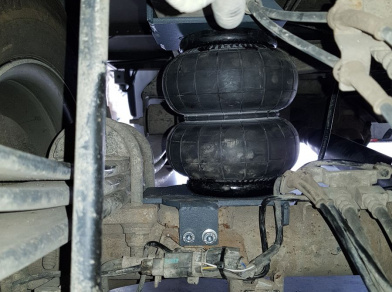 Рис. 2 Наши проекты: Установка пневмоподвески на заднюю ось Ford Transit двухскат 2018