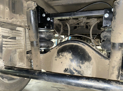 Рис. 9 Наши проекты: Пневмоподвеска Foton Aumark 1128