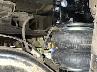 Рис. 6 Наши проекты: Пневмоподвеска на переднюю и заднюю оси Foton Aumark