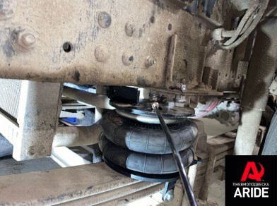 Рис. 4 Наши проекты: Пневмоподвеска на переднюю и заднюю оси Foton Aumark