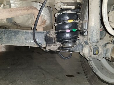 Рис. 3 Наши проекты: Установка вставок в пружины Blackstone на Hyundai Creta