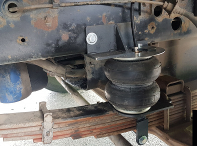 Рис. 6 Наши проекты: Установка пневмоподвески на заднюю ось Hyundai HD120