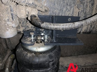 Рис. 9 Наши проекты: Пневмоподвеска на Hyundai HD 120 - Этапы установки