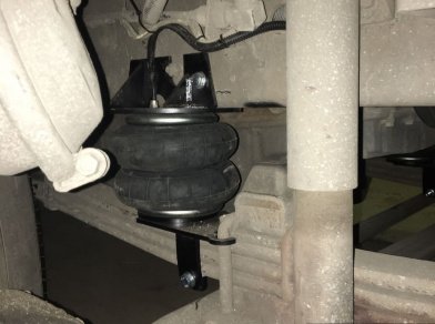 Рис. 5 Наши проекты: Пневмоподвеска на заднюю и переднюю ось Hyundai HD 120