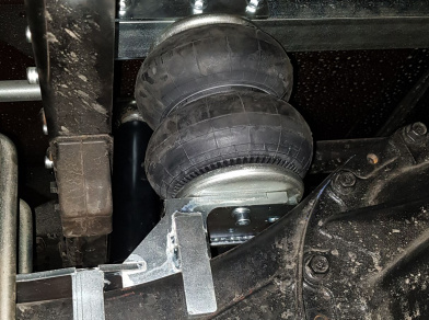 Рис. 5 Наши проекты: Установка пневмоподвески на заднюю ось Hyundai HD78