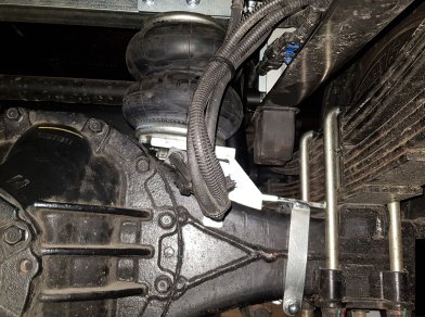 Рис. 4 Наши проекты: Установка пневмоподвески на заднюю ось Hyundai HD78