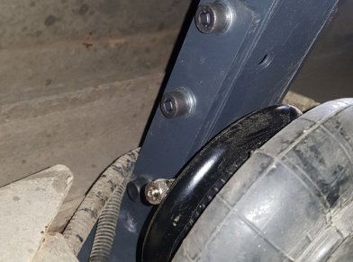 Рис. 8 Наши проекты: Пневмоподвеска на Hyundai HD 78 для передней рессорной подвески