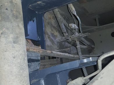 Рис. 7 Наши проекты: Пневмоподвеска на Hyundai HD 78 для передней рессорной подвески