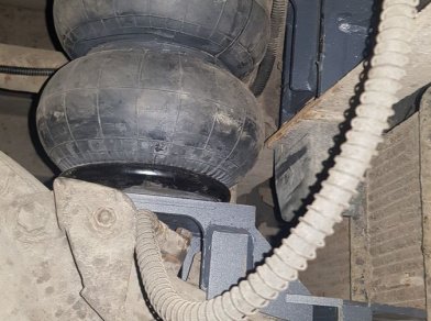 Рис. 3 Наши проекты: Пневмоподвеска на Hyundai HD 78 для передней рессорной подвески