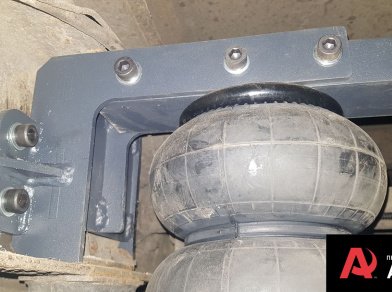 Рис. 2 Наши проекты: Пневмоподвеска на Hyundai HD 78 для передней рессорной подвески