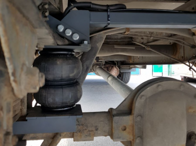 Рис. 9 Наши проекты: Пневмоподвеска на IVECO Daily 30C - Этапы установки