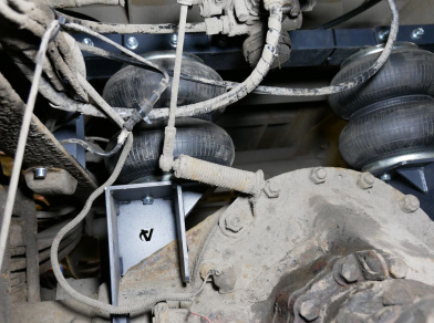 Рис. 10 Наши проекты: Установка пневмоподвески на эвакуатор Камаз 4308