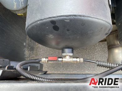 Рис. 6 Наши проекты: Пневмоподушки на кабину КАМАЗ 65115