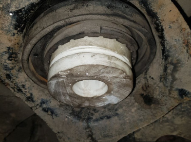 Рис. 7 Наши проекты: установка вставок в пружины blackstone на Mazda Biante