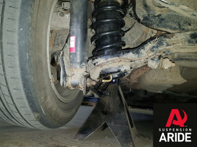 Рис. 3 Наши проекты: установка вставок в пружины blackstone на Mazda Biante