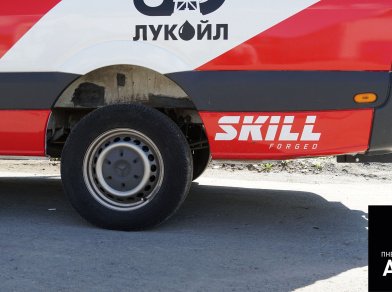 Рис. 4 Наши проекты: Пневмоподвеска на Mercedes Sprinter W906 для Андрея Астапова из Lukoil Racing Team