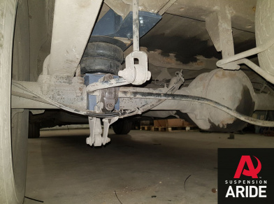 Рис. 4 Наши проекты: Пневмоподвеска на Mercedes Sprinter 3 для усиления - Этапы установки