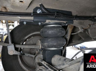 Рис. 3 Наши проекты: Пневмоподвеска на заднюю ось Mercedes Sprinter