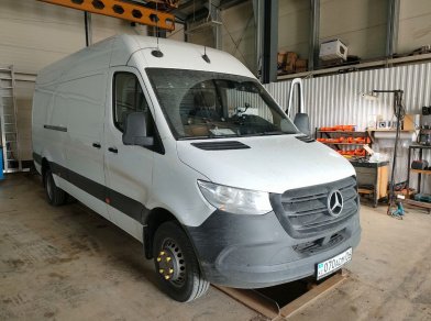 Рис. 1 Наши проекты: Установка пневмоподвески Mercedes Sprinter W907, 516