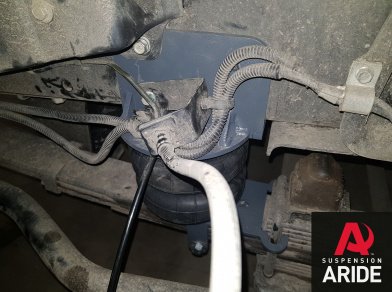 Рис. 8 Наши проекты: Пневмоподвеска на Mitsubishi Canter от производителя - Этапы установки