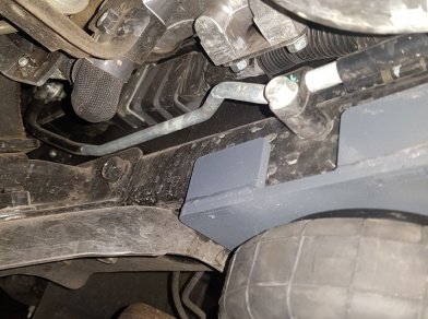 Рис. 7 Наши проекты: Пневмоподвеска на Mitsubishi Canter от производителя - Этапы установки