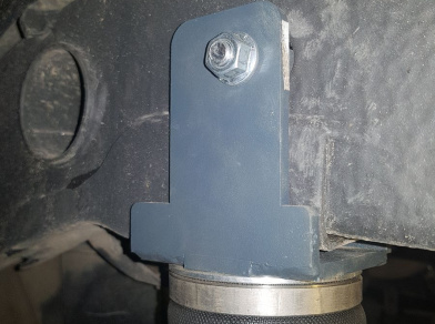 Рис. 4 Наши проекты: Пневмоподвеска на Mitsubishi L200 для грузоподъемности - Этапы установки