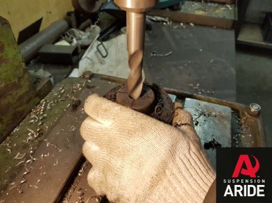 Рис. 6 Наши проекты: установка пневмоэлементов в пружины Nissan Pathfinder 51